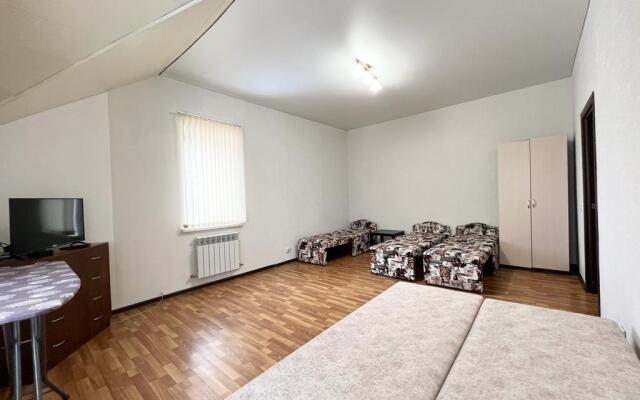 Apartamenty Ekonom Na Tulskoy 76, 2-Kh Komnatnye Flat
