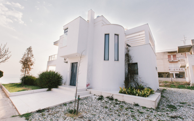 Borealis Sea Front Moudania Villa