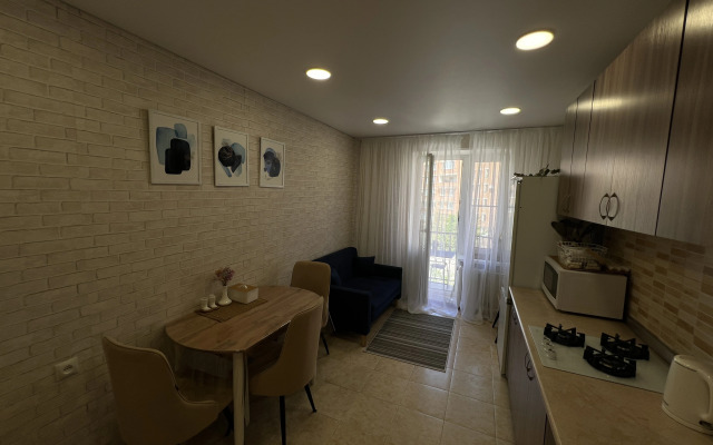 Gory Flat