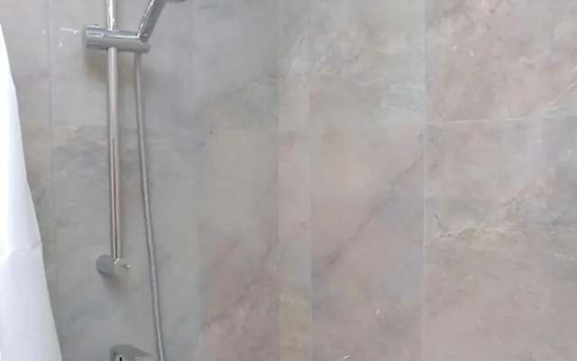 1-Komnatnaya v Hizhneimepetinskoy Buxte Flat