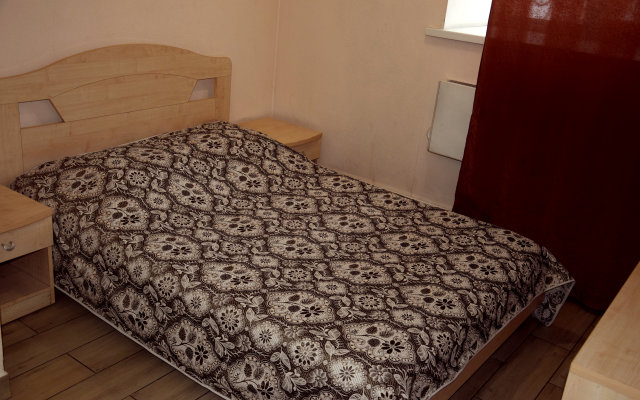 Мини-отель Золотое крыло Ленина 51