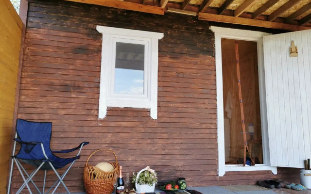 Na Beregu Reki Private House