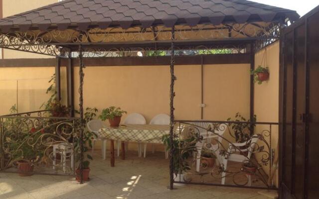 Violetta Guest House