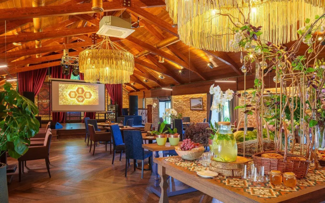 Парк-отель "Медовые холмы"