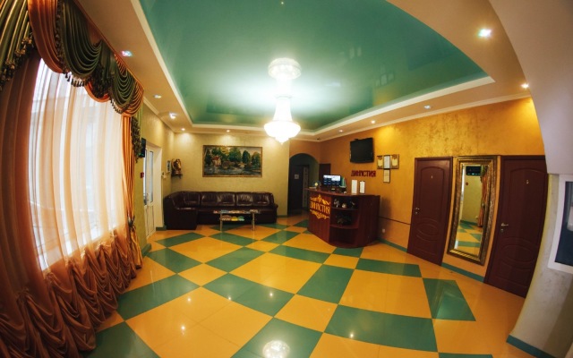 Dinastiya Guest House