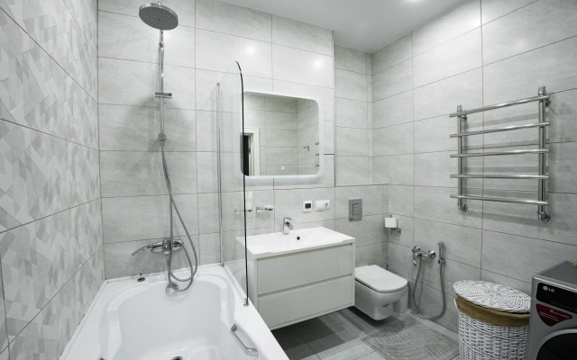 Апартаменты трехкомнатные с видом на море и город