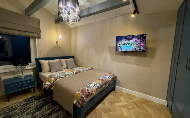 Kvartira Jennifer Apartment. Stil'naa atmosfernaa radom s morem i parkom