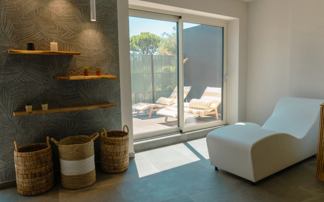 Отель AHG Riva Del Sole Hotel - Adults Only