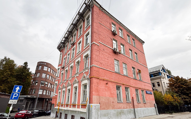 Апартаменты АрендаГрад  Земляной Вал