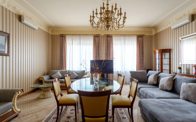 Апартаменты Роскошные с Видом на Кремль