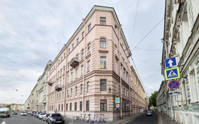 Zhemchuzhina Sankt-Peterburga Flat