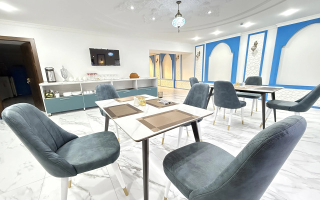 Mumtoz East Hotel