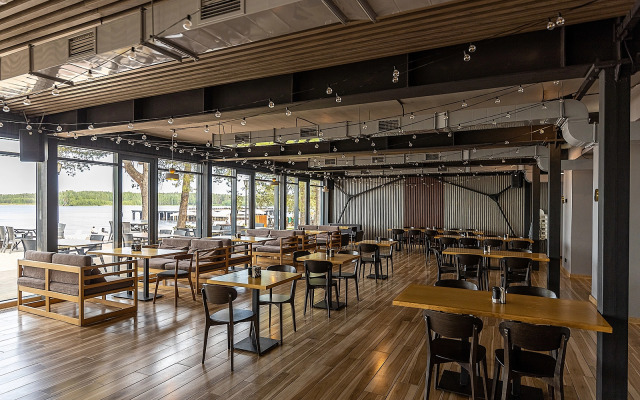 Отель Акватория