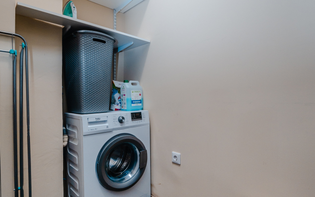 Апартаменты LikeHome Life - Калужская Букинист 1