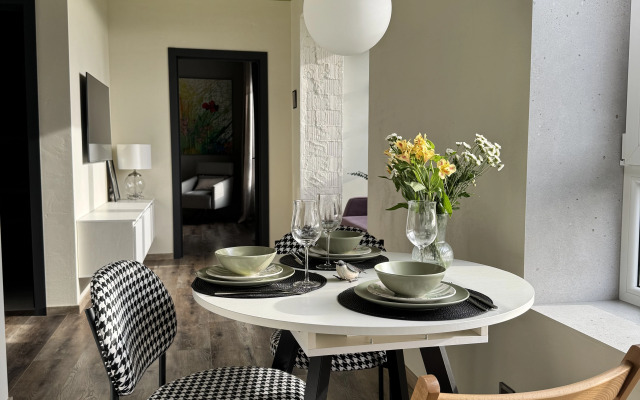 Vesna Na Baltike Flat