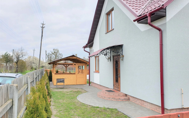Kottedzh Pozitiv S Banya/sauna, Karaoke V Brest Guest house