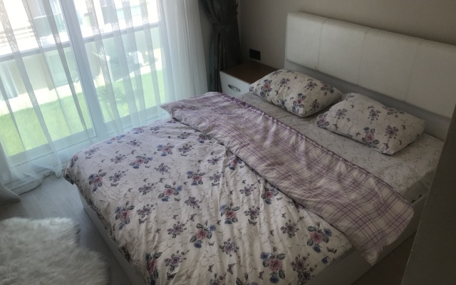 30 Minutes Walk to Famous Konyaalti Beach 1+1 Suit Apartments
