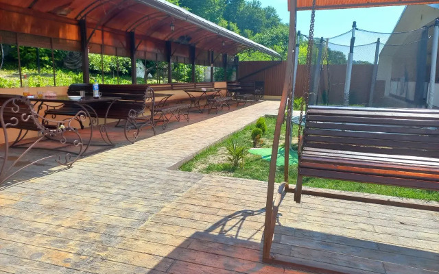 Amina Guest House