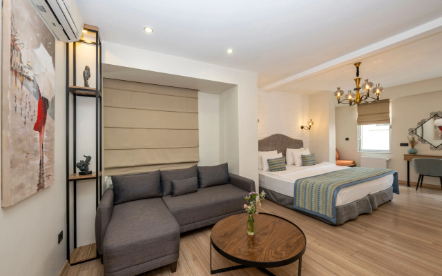 The Marions Suite Hotel