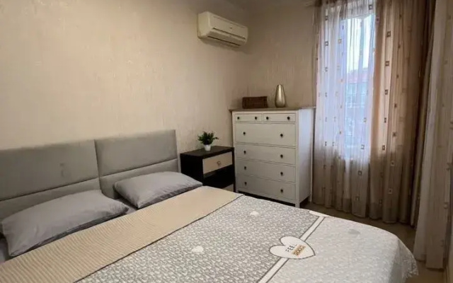 Квартира на Дмитриевой 13Б
