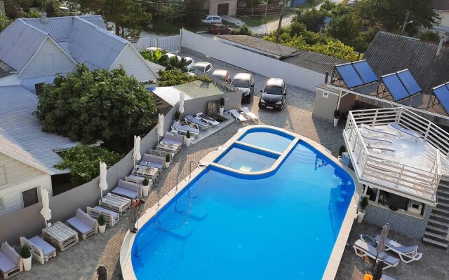 Moreon Hotel