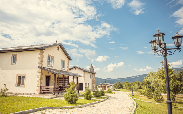 Gornaya Sloboda Hotel