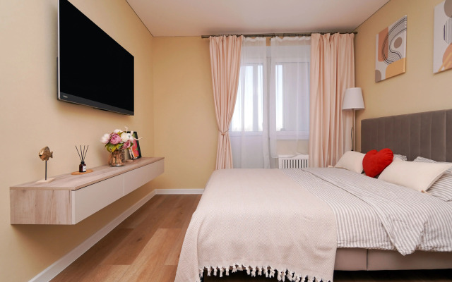 Квартира студия с лоджией и видом на лесной массив