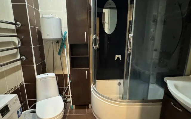 Uyutnye 1-Komnatnye PryamoNnaprotiv TRC Rivera  Apartaments