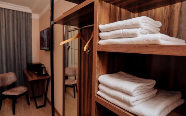 Resident Hotel