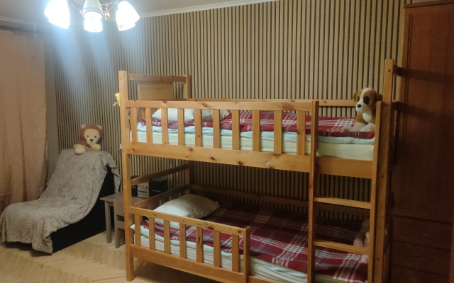 Dvushka S Vidom Na Dvor Flat