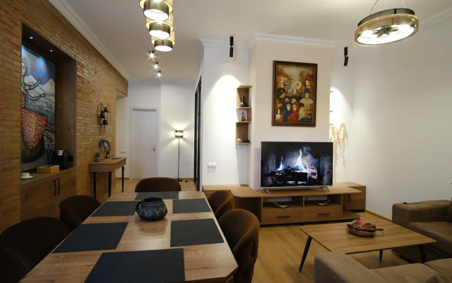 BB Residence Sololaki