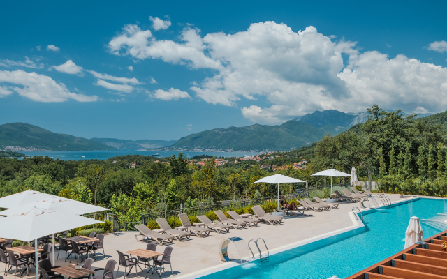 Montenegro Lodge Apartments