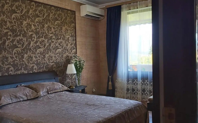 Na Gumistinskoy Flat