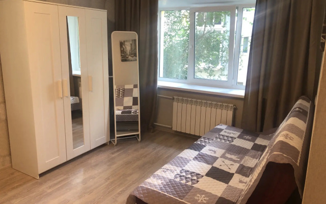 Ryadom S Zhd Vokzalom Flat