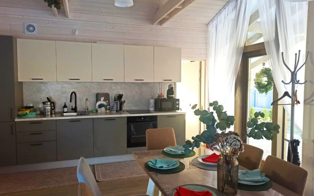 Dubldom U Lesa Private house
