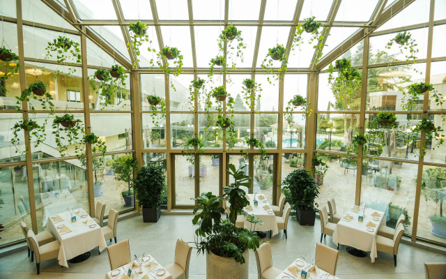 Lazurnaya Hotel & Spa
