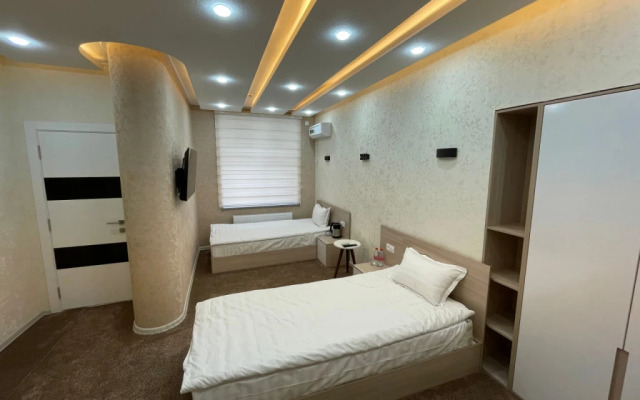 Chinor Hotel