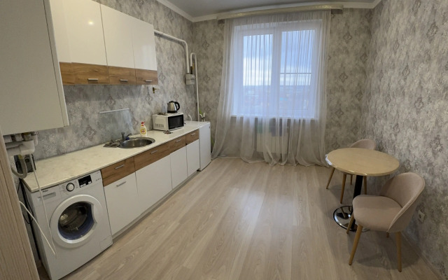 Квартира Новороссийская 111