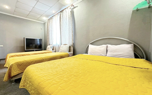 Квартира Четырехкомнатная в Центре на Островского