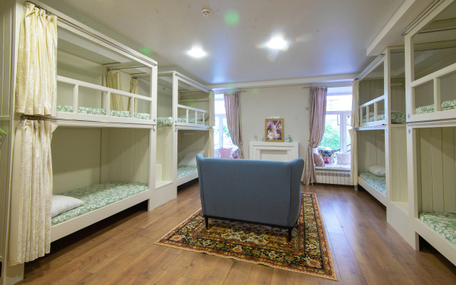 Hostel Kak doma i tocka