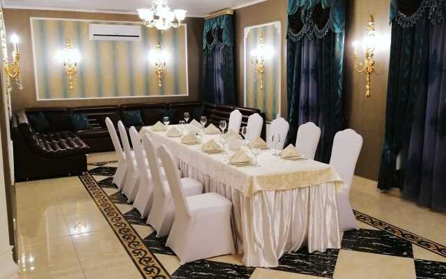 Art Restoran Vivaldi Hotel