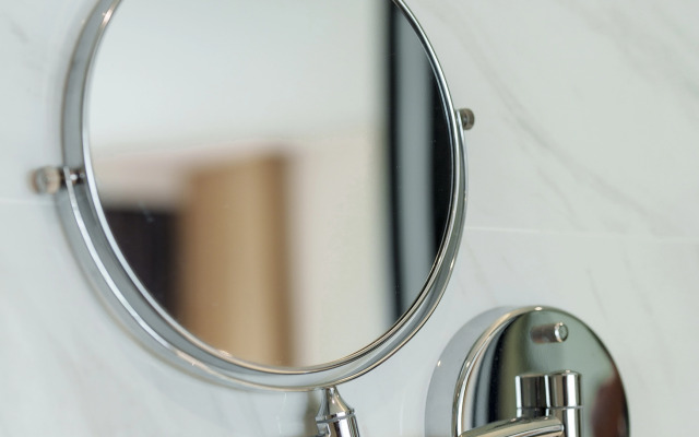 Pool View 1310 Wyndham Condo Apartments