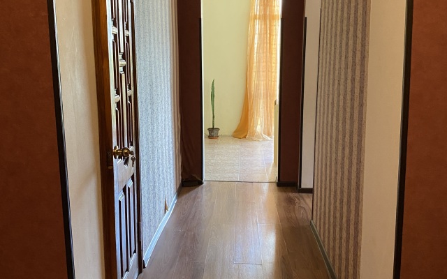 Dvukhkomnatnaya Kvartira Flat