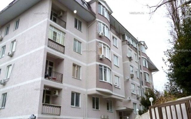 500m do Morya v Tsentre Sochi Flat