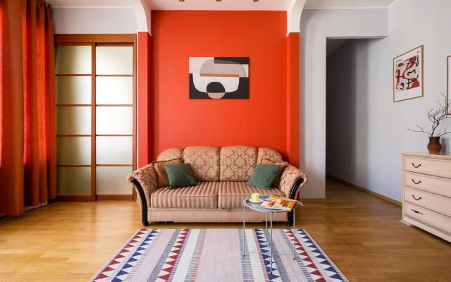 U Tavricheskogo Sada Flat