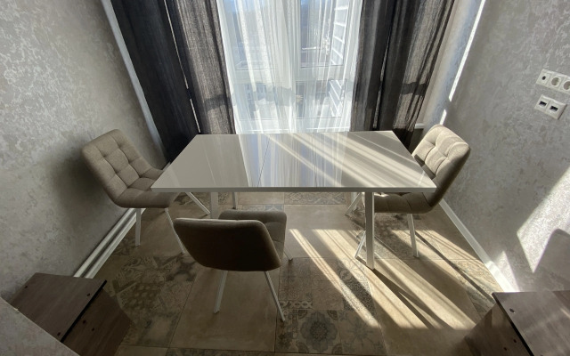 Shikarnaya Dvushka S Prekrasnym Vidom Na Gory Apartments