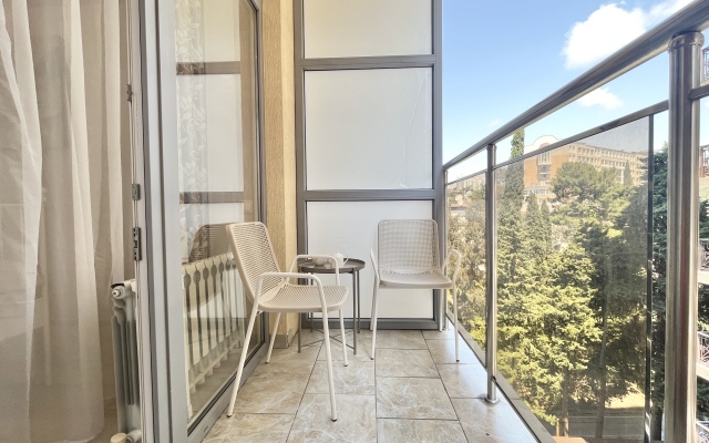 Apartments Alfa Chernomorskaya 4