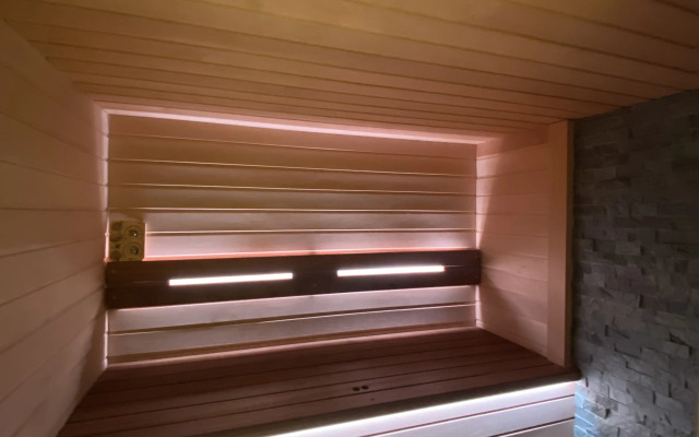 Okhta Park Taunkhaus Alpiyskiy Proyezd 13/6 Chalet