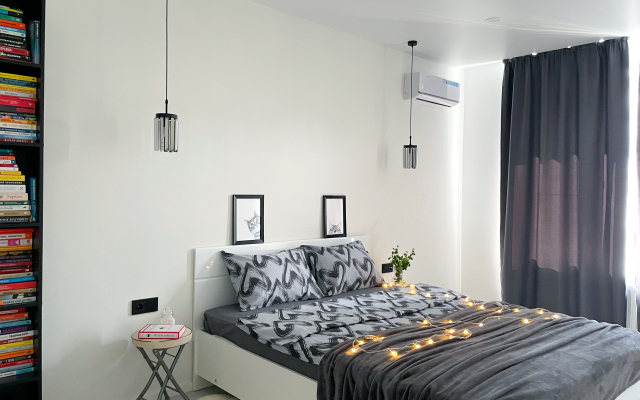 Black & White Apart Apartments