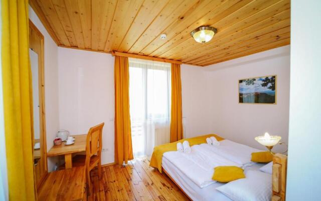 Alpenhaus Hotel Kazbegi